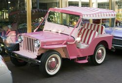 1964 Jeep DJ-3A Surrey.jpg