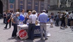 2012-06-23 Gegen ESM-Demo München Partei der Vernunft.jpg