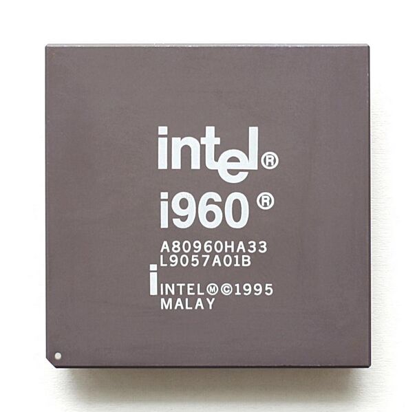 File:KL Intel i960 PGA.jpg