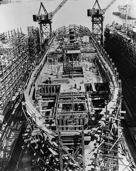 File:Liberty ship construction 09 lower decks.jpg