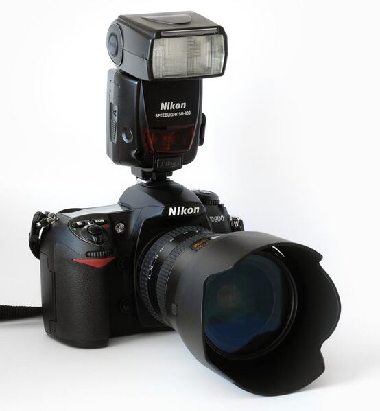 File:Nikon D200 front (aka).jpg
