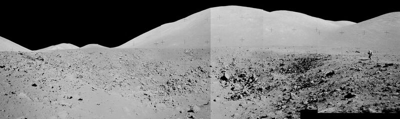 File:Van Serg crater AS17-142-21800-03-05-07-09-11.jpg