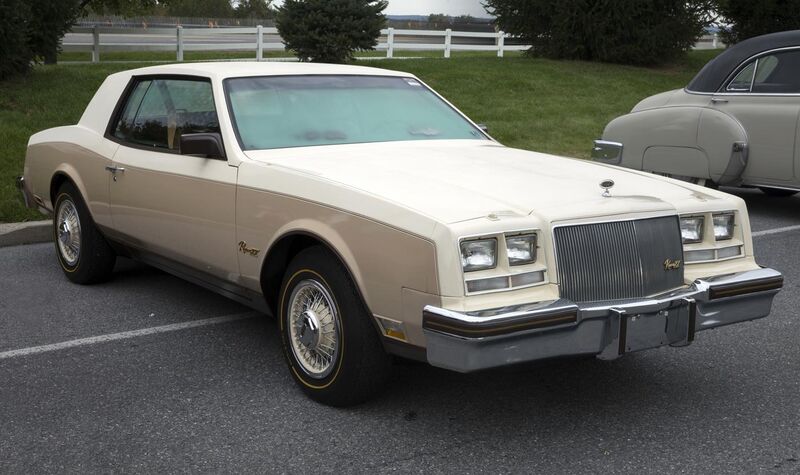 File:1983 Buick Riviera XX, front right (Hershey 2019).jpg