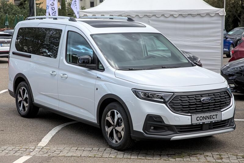 File:Ford Tourneo Connect Active (3rd generation) Leonberg 2022 1X7A0445.jpg