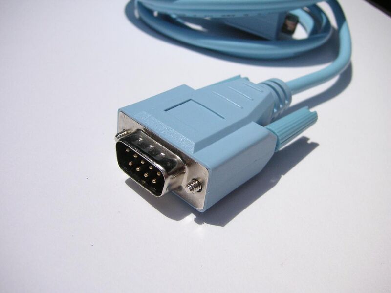 File:Serial cable (blue).jpg