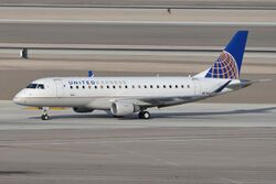Embraer ERJ-175LR (170-200LR) ‘N109SY’ United Express (28845496911).jpg