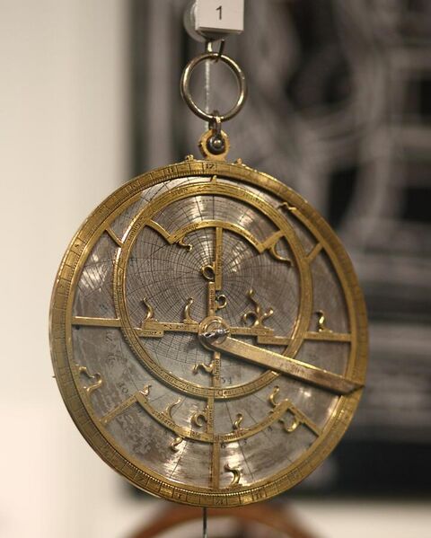 File:Jean Fusoris planispheric astrolabe in Putnam Gallery, 2009-11-24.jpg