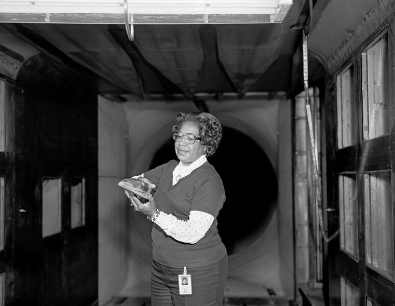 File:Mary Jackson in a wind tunnel with a model at NASA Langley.jpg