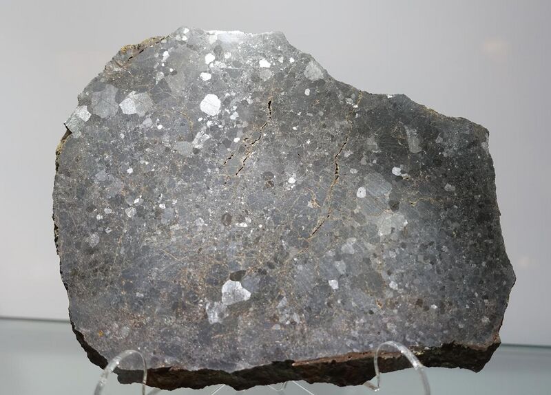 File:Bondoc, pyroxenite nodule - Center for Meteorite Studies - Arizona State University - Tempe, AZ - DSC05809.JPG