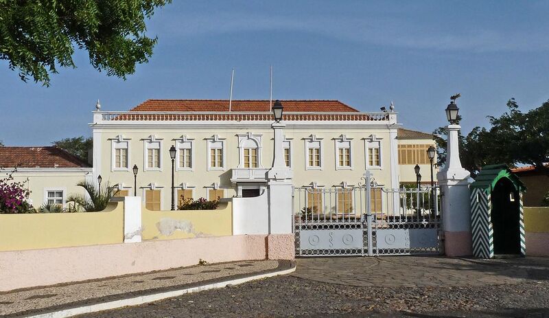 File:Praia-Palácio Presidencial (1) (cropped).jpg