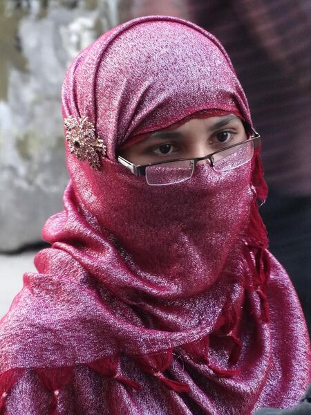 File:Young Muslim Woman on Street - Sylhet - Bangladesh (12968288153).jpg