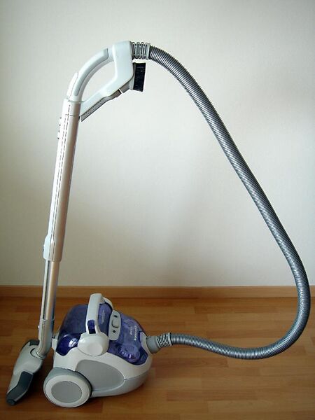 File:Electrolux Vacuum Cleaner.jpg