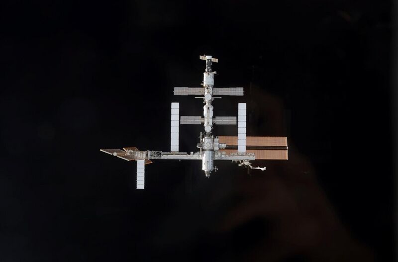 File:STS-117 ISS view.jpg