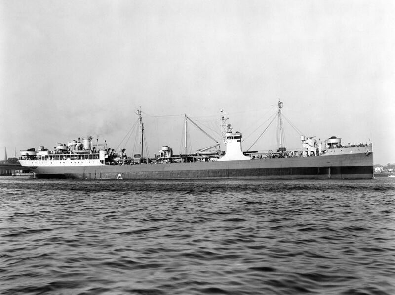 File:USS Maumee (AO-2) off the Norfolk Naval Shipyard on 31 March 1945 (19-N-97150).jpg