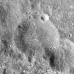 Volkov crater AS17-M-1720.jpg