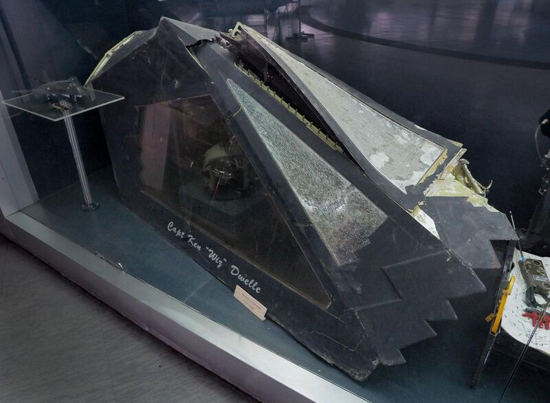 File:F-117 Canopy (shot down over Serbia 1999, Museum of Aviation, Belgrade).jpg