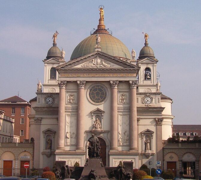 File:Santuario di Maria Ausiliatrice Torino.jpg