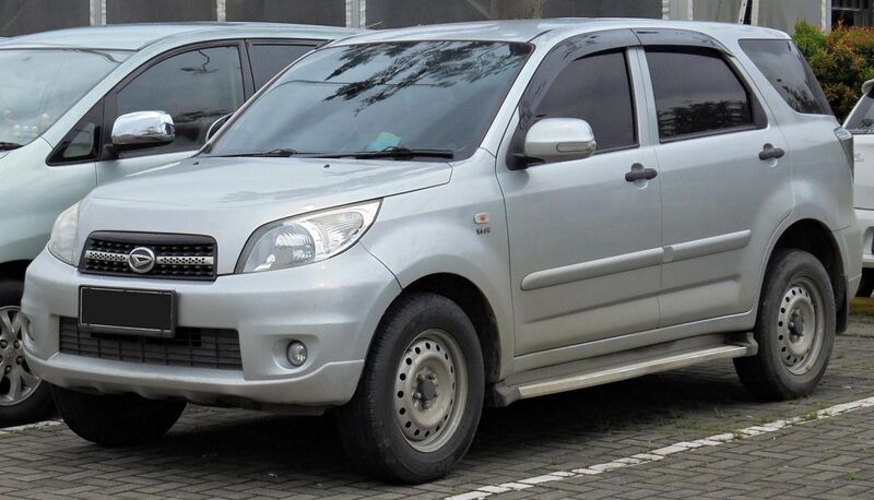 File:2011 Daihatsu Terios 1.5 TS wagon (F700RG; 01-27-2019), South Tangerang.jpg