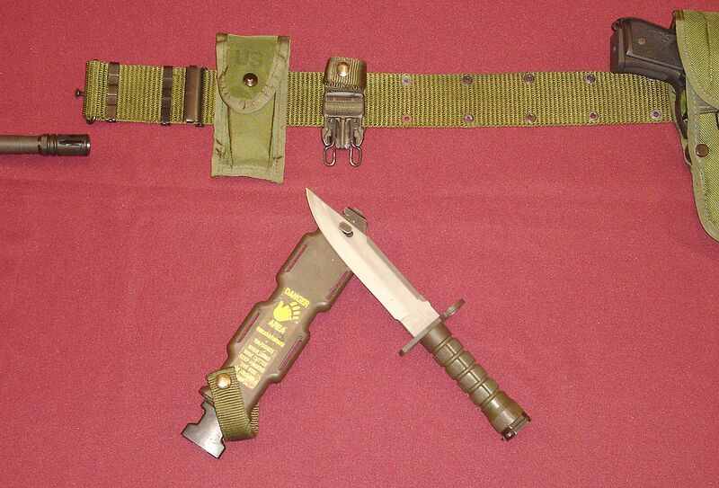 File:US-Military-M9-Bayonet-used-as-Wirecutter.jpg