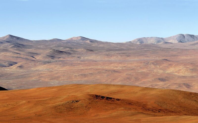 File:Wallpaper of E-ELT site testing — Cerro Armazones Chile.jpg