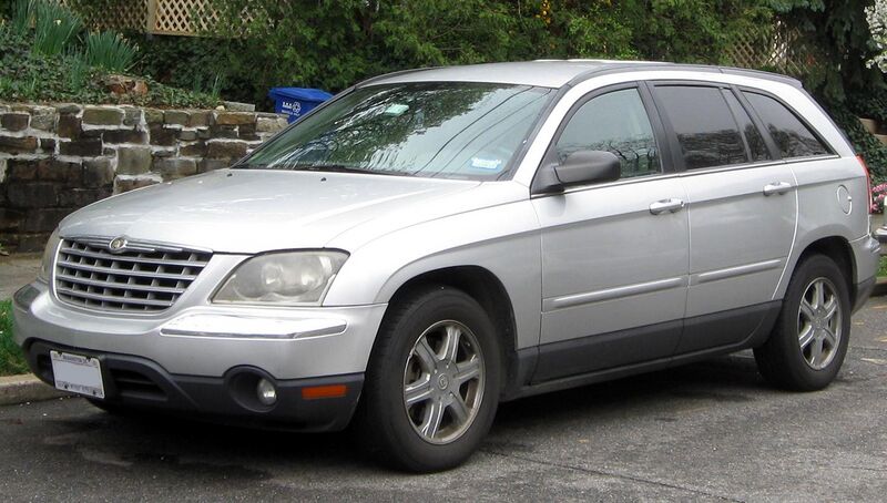 File:2004-2006 Chrysler Pacifica -- 03-21-2012.JPG