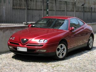 Alfa Romeo Coupè Gtv (14393329595).jpg