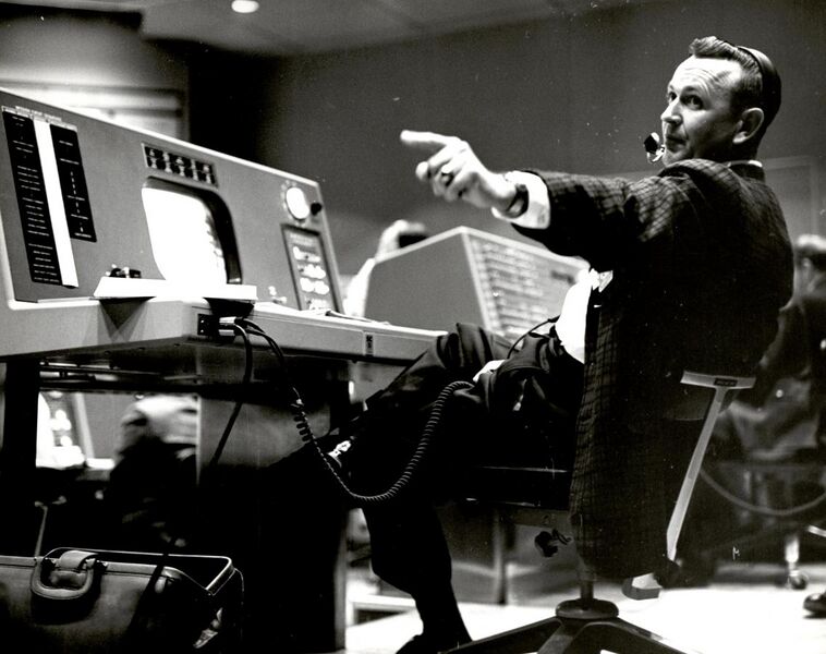 File:Christopher Kraft, flight director during Project Mercury, works at his console inside the Flight Control area at Mercury Mission Control.jpg