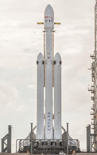 File:Falcon Heavy cropped.jpg