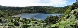 Panorama 2 Botos Lake (Crater), Poas Volcano Ntl Park CRI 08 2009.jpg