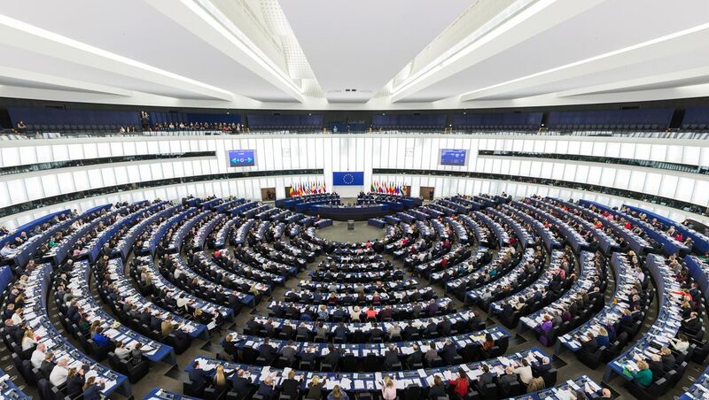File:European Parliament Strasbourg Hemicycle - Diliff.jpg