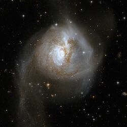 Hubble Interacting Galaxy NGC 3256 (2008-04-24).jpg
