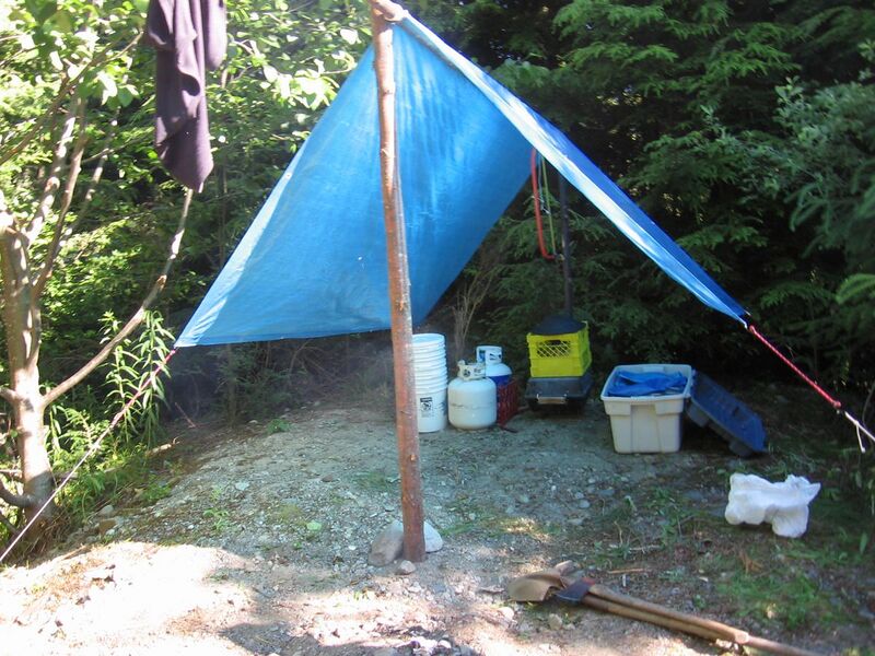 File:Tent rigid poles.jpg