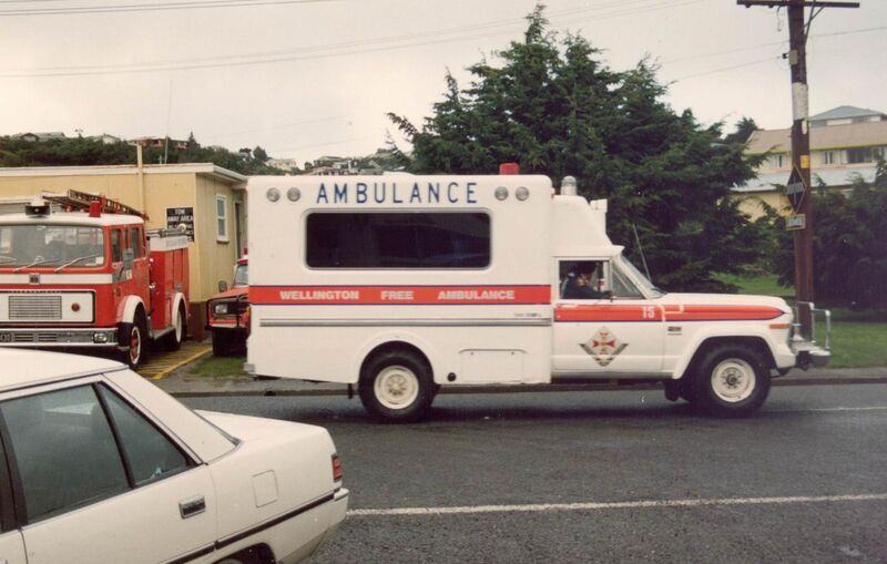 File:Wellington Free Ambulance Jeep - Flickr - 111 Emergency (1).jpg