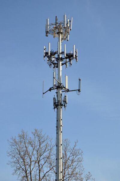File:Cell Phone Tower.jpg