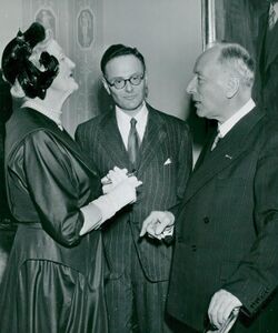 Lady Churchill, Hans Krebs, Frits Zernike 1953.jpg