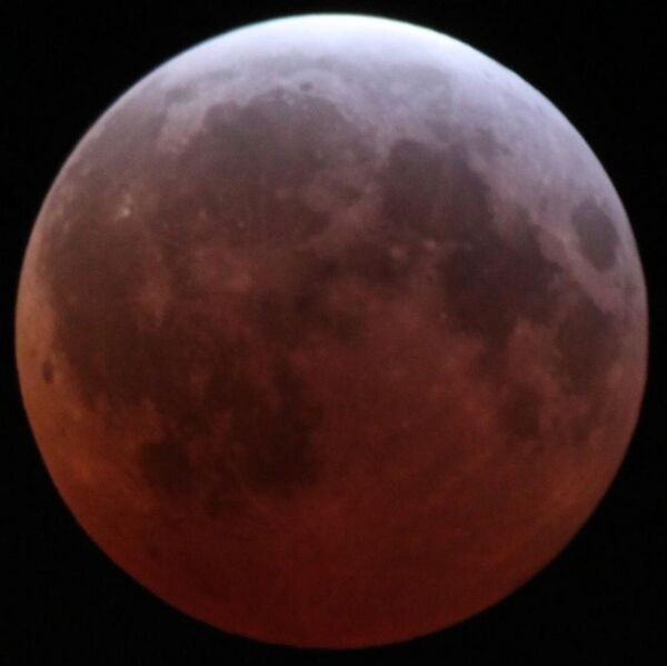 File:Lunar eclipse April 4 2015 greatest Alfredo Garcia Jr LA.jpg