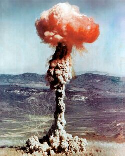 Atomic blast Nevada Yucca 1951.jpg
