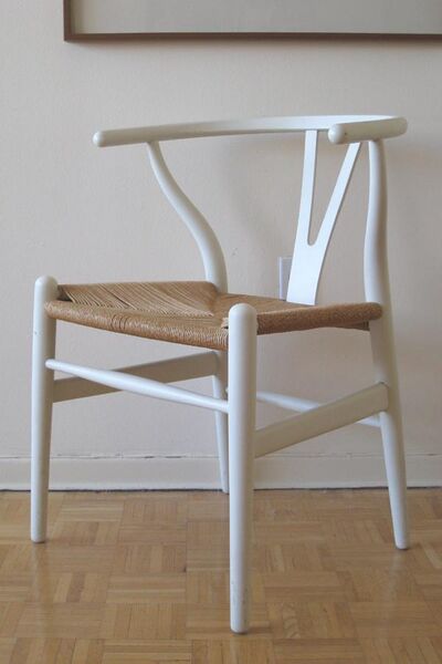 File:Hans Wegner Wishbone Chair.jpg
