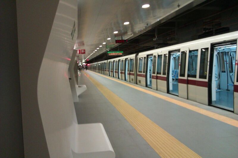 File:Inaugurazione metro B1.jpg