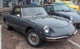 1969 Alfa Romeo Spider Series 1 1.8 Front.jpg