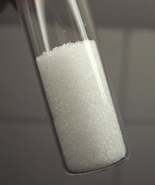 File:Beryllium sulfate 4 hydrate.jpg