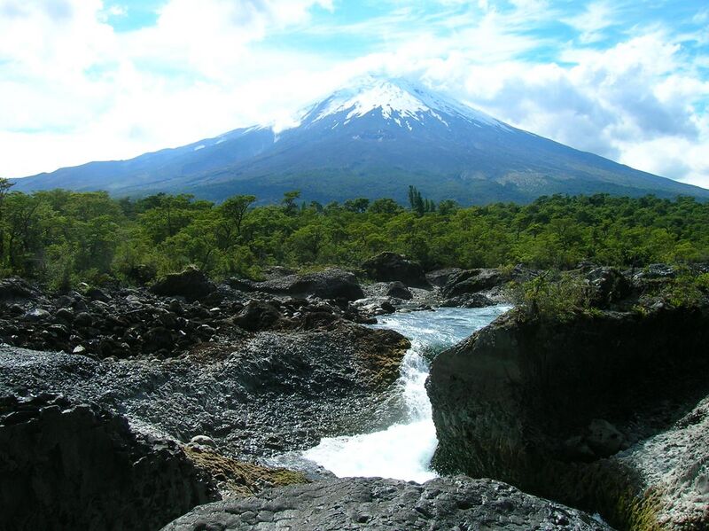 File:Volcán Osorno.jpg