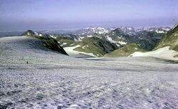 Whitechuck glacier 1973.jpg