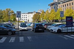 EV parking lot Oslo 10 2018 3805.jpg