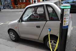 Electric car charging in Westminster April 2008.jpg