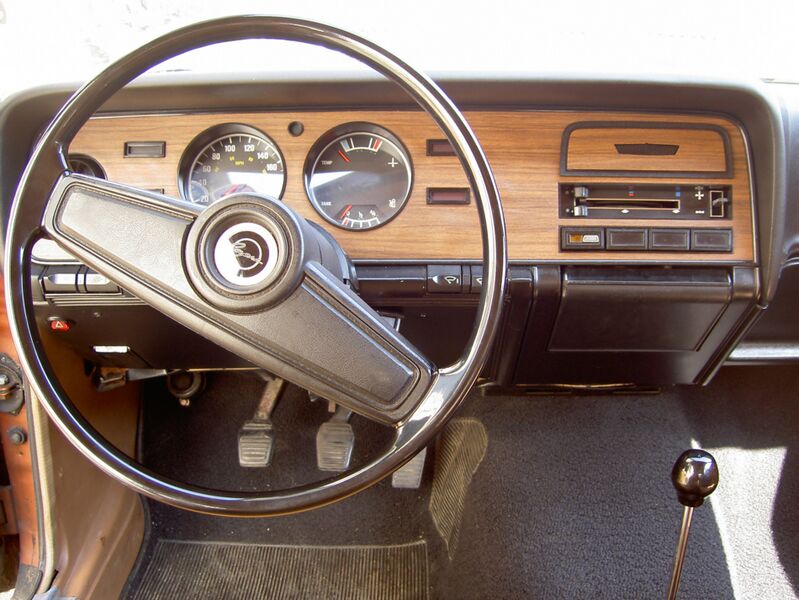File:Ford-Capri-73-4.jpg
