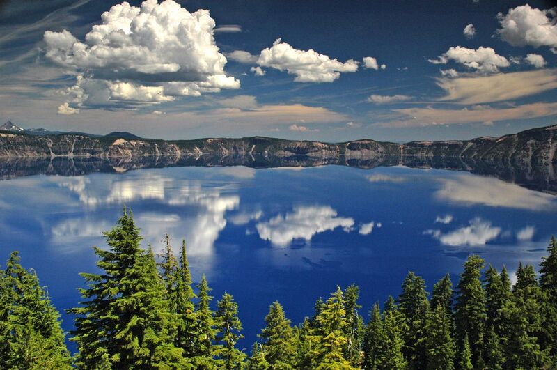 File:Crater Lake National Park Oregon.jpg