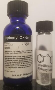 Diphenyl ether.jpg