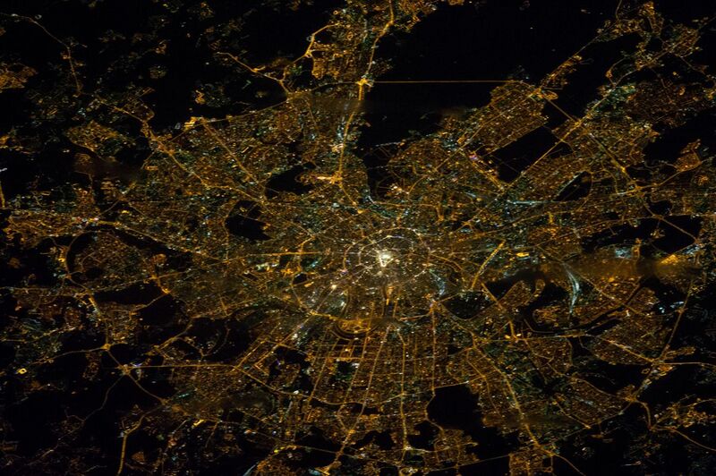 File:ISS-38 Nighttime image of Moscow, Russia.jpg