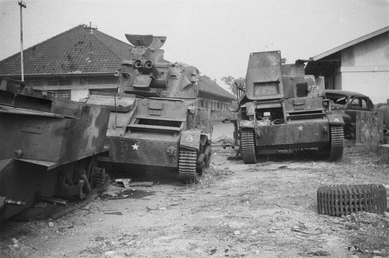 File:LTD hoofdwerkplaats 81 te Bandoeng Defecte M2 Stuart tanks die worden gebru…, Bestanddeelnr 66-2-2.jpg